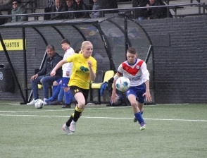 JO15 is heer en meester in Borne