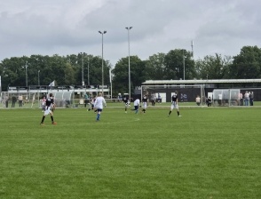 JO15 wint bij NEO