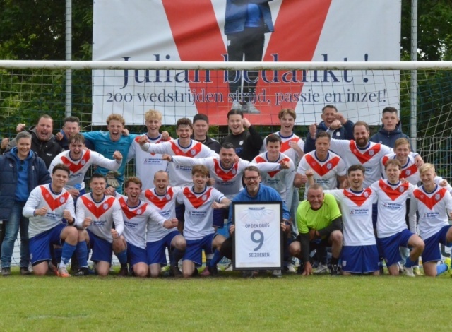 Afscheid hoofdtrainer Julian op den Dries