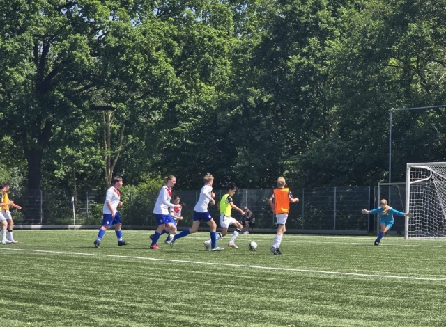 JO15 pijnlijk onderuit bij ATC