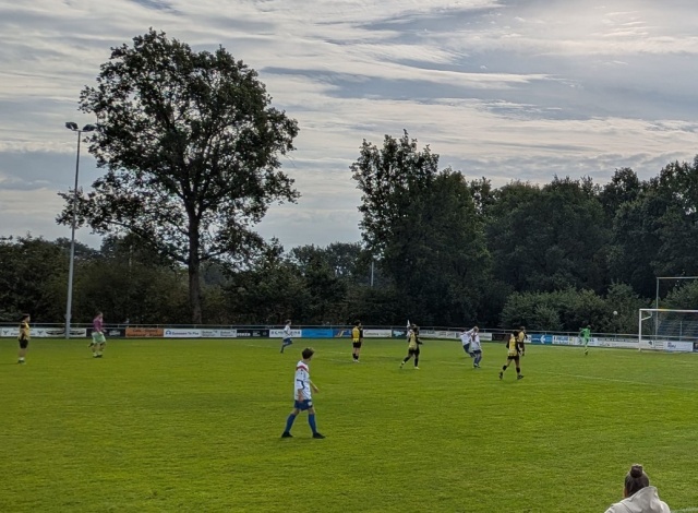 Dubbele cijfers voor de JO15